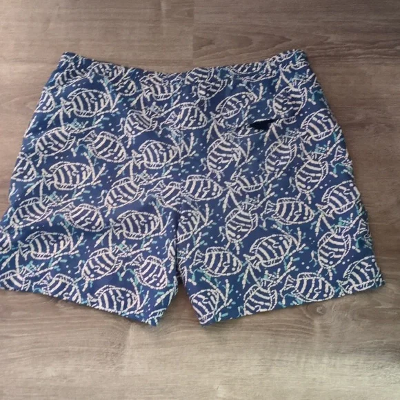 Vineyard Vines Blue Fish Swim Trunks Size XL